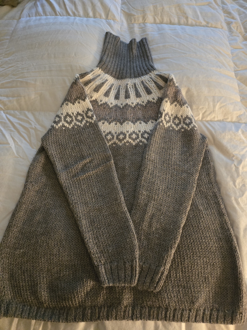 Garnet Hill Gray and White Fair Isle Baby Alpaca Turtleneck Sweater Small